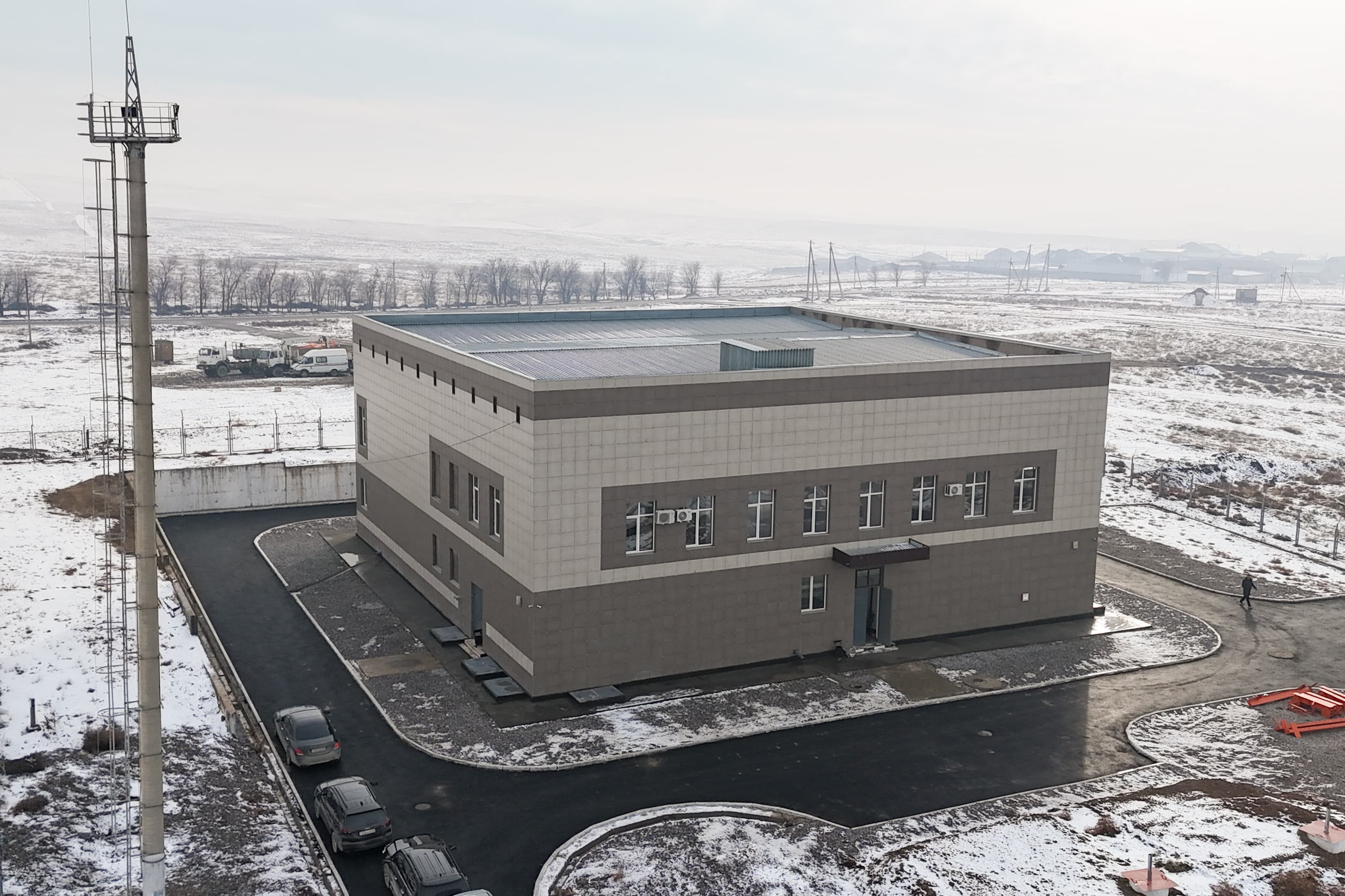 1766867976918527.jpg 1000526381.jpg