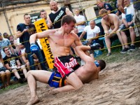 Аудан әкімі абыройды төбелестен іздеп жүр ме?