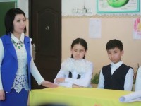 Мақтааралда мыңдаған мұғалімнің жалақысы көтеріліп, мектептерде 3 ауысым жойылады