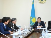 Жұмыла көтерген жүк жеңіл