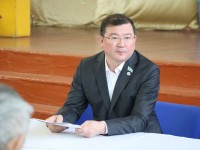 Депутат Нұрғазы Бұхарбай көпбалалы аналармен кездесті