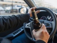Тәртіп сақшылары мас жүргізушіні ұстады