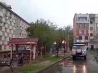 Шектеу шараларын тұрғын үйлерді аралап түсіндірді