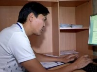 Қашықтықтан халыққа қызмет көрсетіп жүр