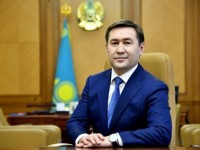 Шымкенттің әкімі тұрғындарды қала күнімен құттықтады