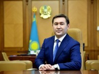 Мәдени астананың әкімі тұрғындарды Қала күнімен құттықтады