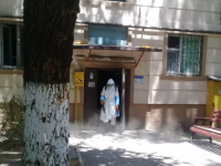 В четырех районах города проводят дезинфекцию