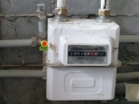 Плата за подключение и опломбировку приборов учета газа не требуется