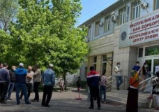 Қырғыздар қақтығыстан зардап шеккендерге көмектесу үшін қан тапсырды