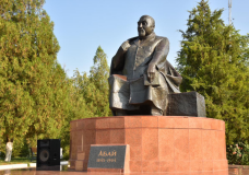 Абай Құнанбаевтың мерекесі ұлықталды