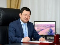 Ерлік пен елдіктің айы