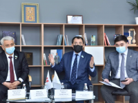 Шымкентте мәжіліс депутаттары жастармен және азаматтық қоғам өкілдерімен кездесті