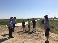 Полицейлер жасөспірімдерге судағы қауіпсіздік бойынша түсіндірме жұмыстарын жүргізді