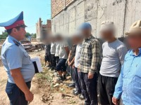 Түркістан полицейлері облыста заңсыз жүрген 40-тан астам шетелдікті анықтады