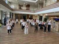 Түркістанда қоғамдық көліктерде кітап оқу насихатталды