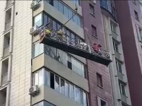 Алматыда 16 қабатты үй өртеніп жатыр