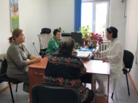 Қиын жағдайға тап болған аналарға көмек берді