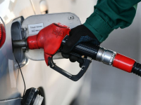 Енді бензин мен дизельдің үстіне баға қосып сатқандар табысының 80 пайызын мемлекетке береді