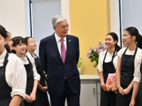 Қасым-Жомарт Тоқаев №2 Оқушылар сарайын аралап көрді