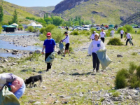 Түркістандықтар қоқыс жинап жарысты